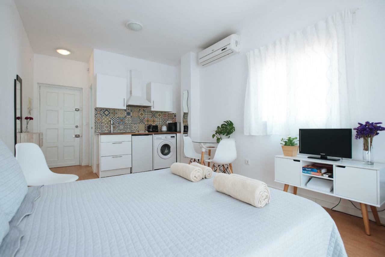 Charming Terrace - Sunny Chill Out Terrace Apartment Seville Ngoại thất bức ảnh